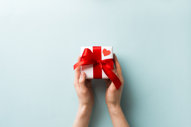 Why you should get gifts for your loved ones - THEIMPRINT